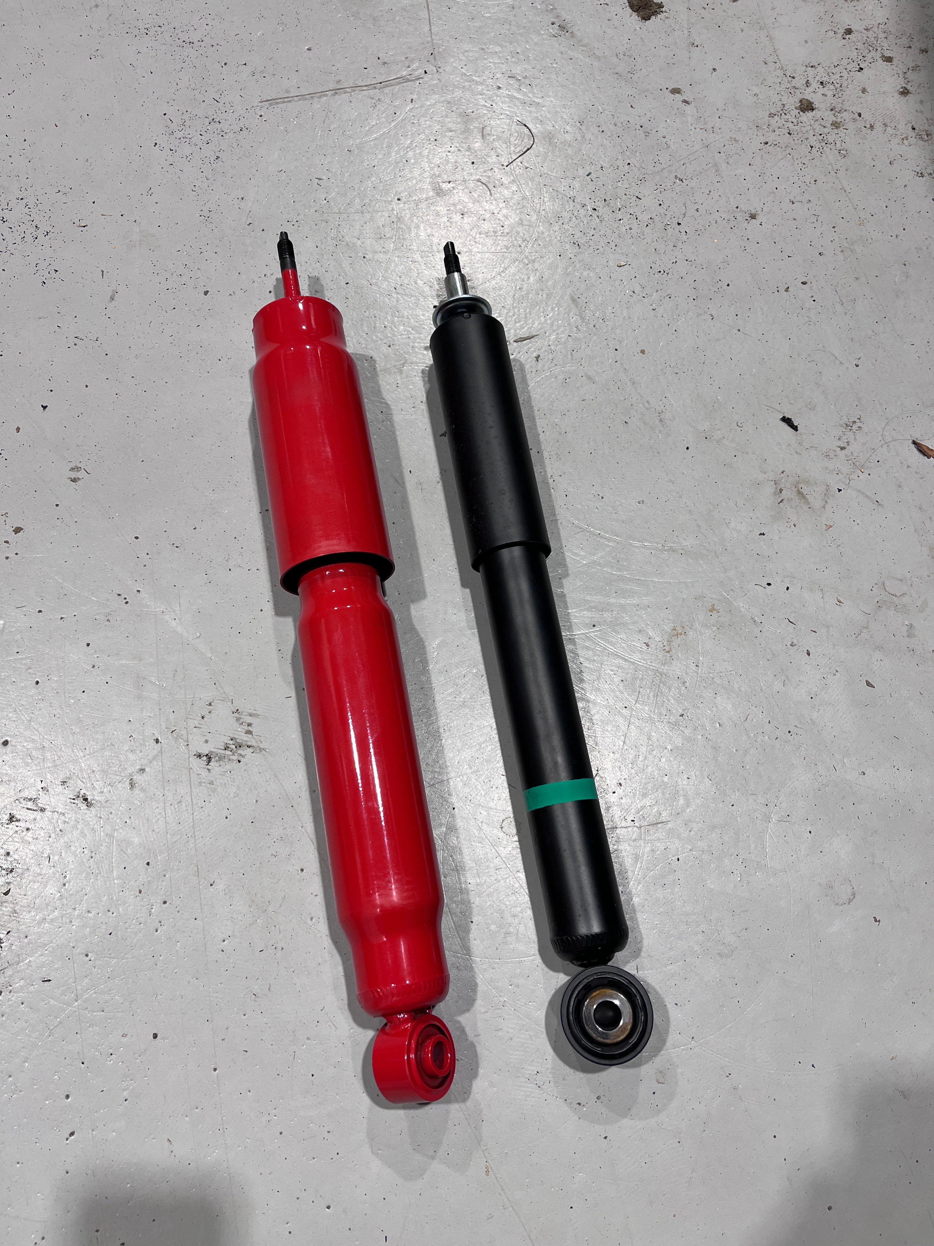 KYB Skorched4 heavy duty shock on a Suzuki Jimny JB74